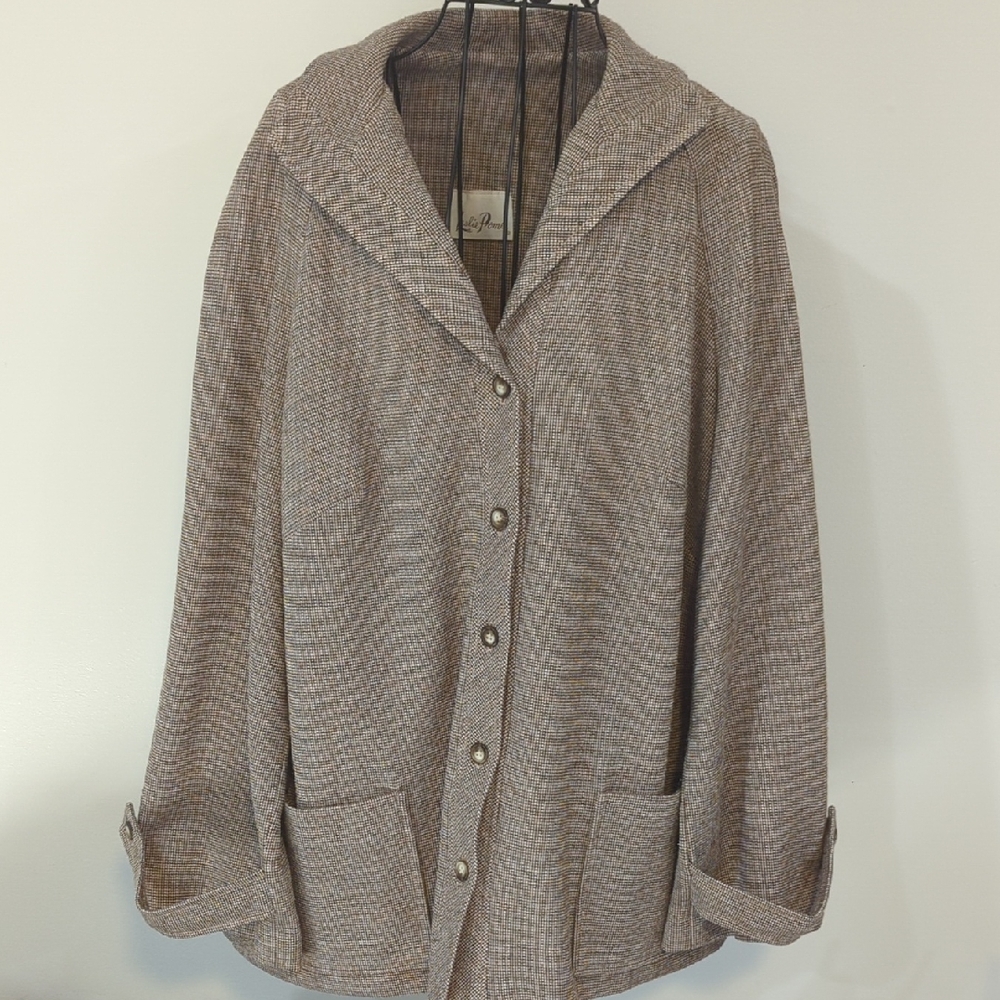 Vintage Tweed Blazer with Button Detail